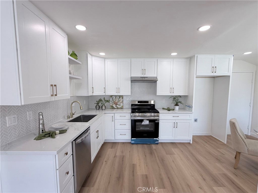 962 East Citrus Edge Street Azusa, CA 91702 - Photo 8 of 24