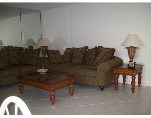 80 Suffolk B, Unit 80 Boca Raton, FL 33434 - Photo 4 of 8 Additional Photo
