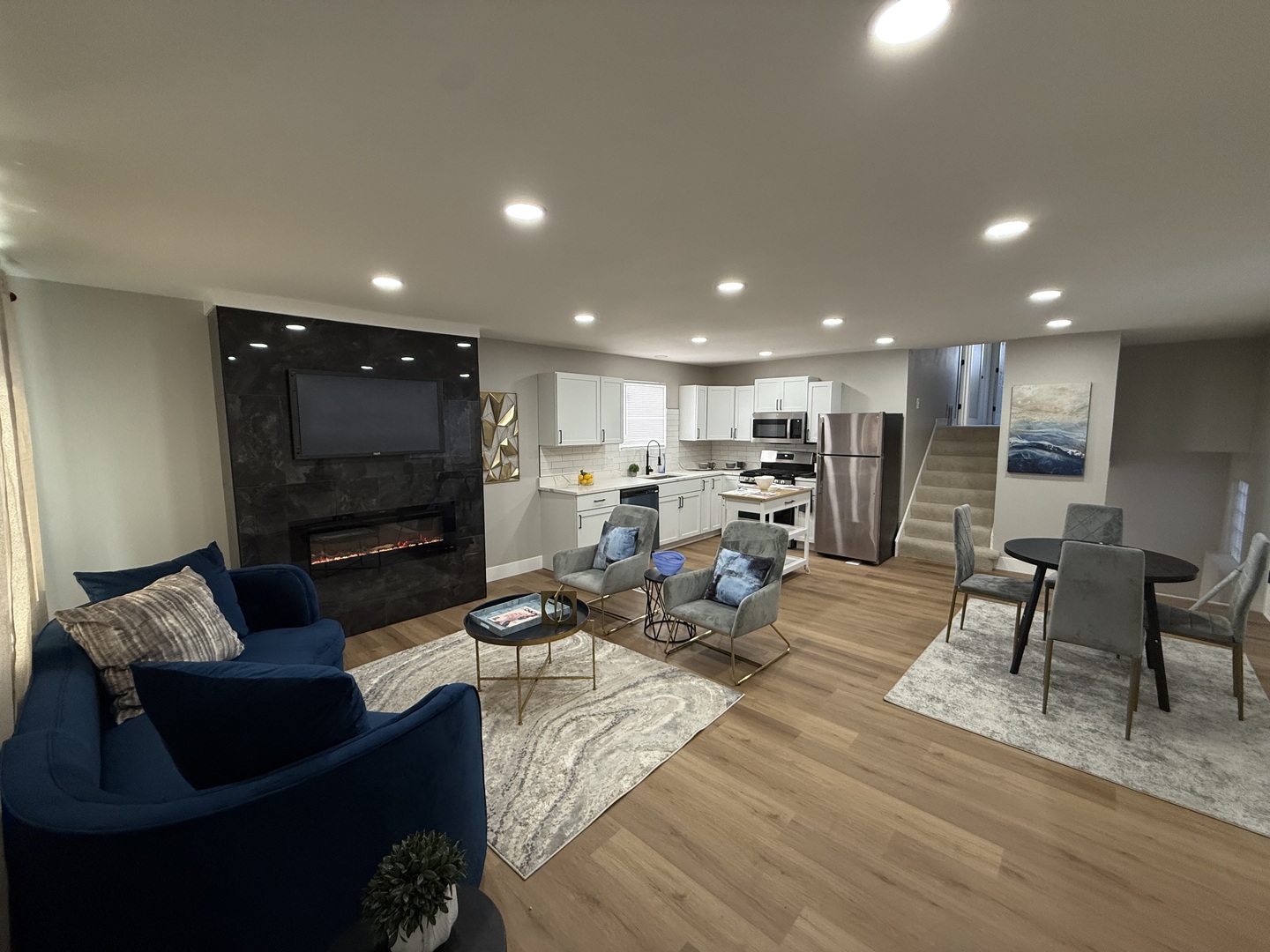 304 West 111th Street Chicago, IL 60628 - Photo 2 of 24