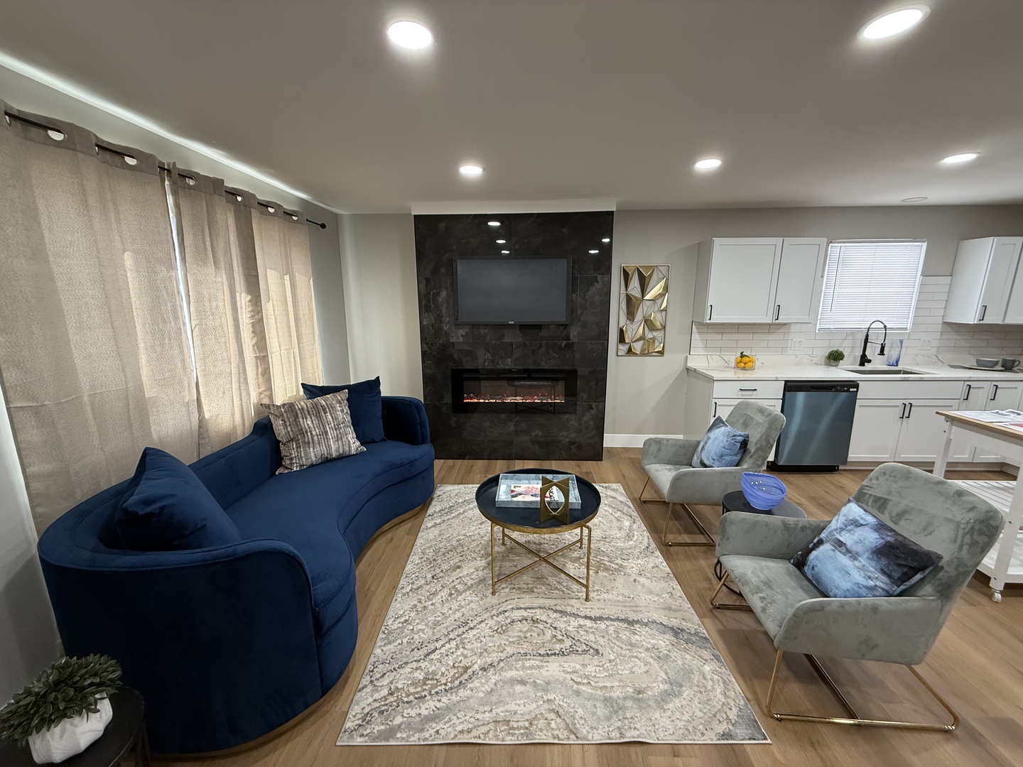 304 West 111th Street Chicago, IL 60628 - Photo 3 of 24