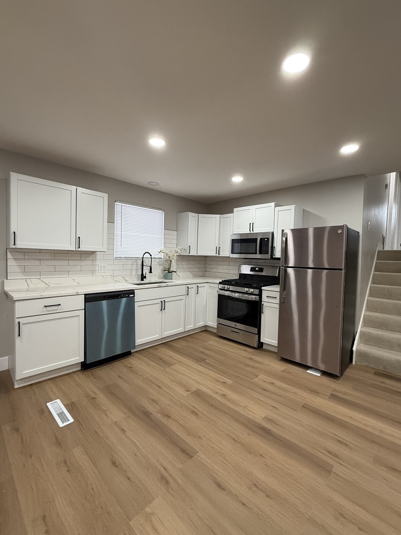 304 West 111th Street Chicago, IL 60628 - Photo 7 of 24