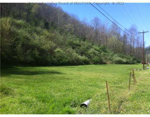 270 Quick Road Elkview, WV 25071 - Photo 5 of 7 Exterior Front.