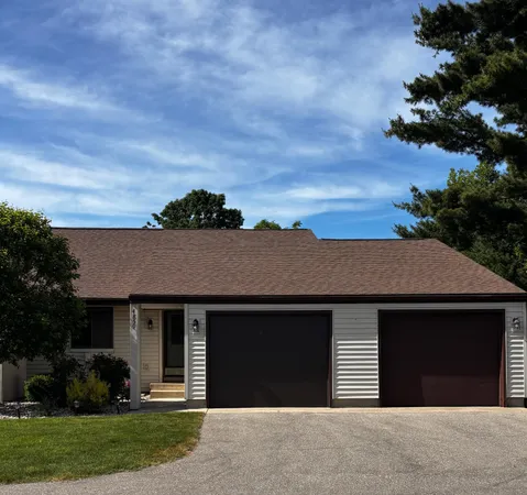 $299,000 | 4859 Meadow View Court, Unit 28, Hudsonville, MI 49426