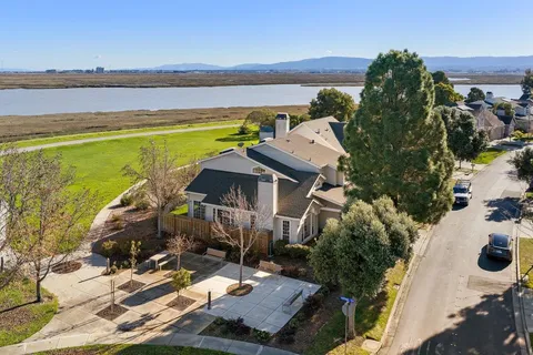 $2,788,000 | 822 Seal Pointe Drive, Redwood City, CA 94065