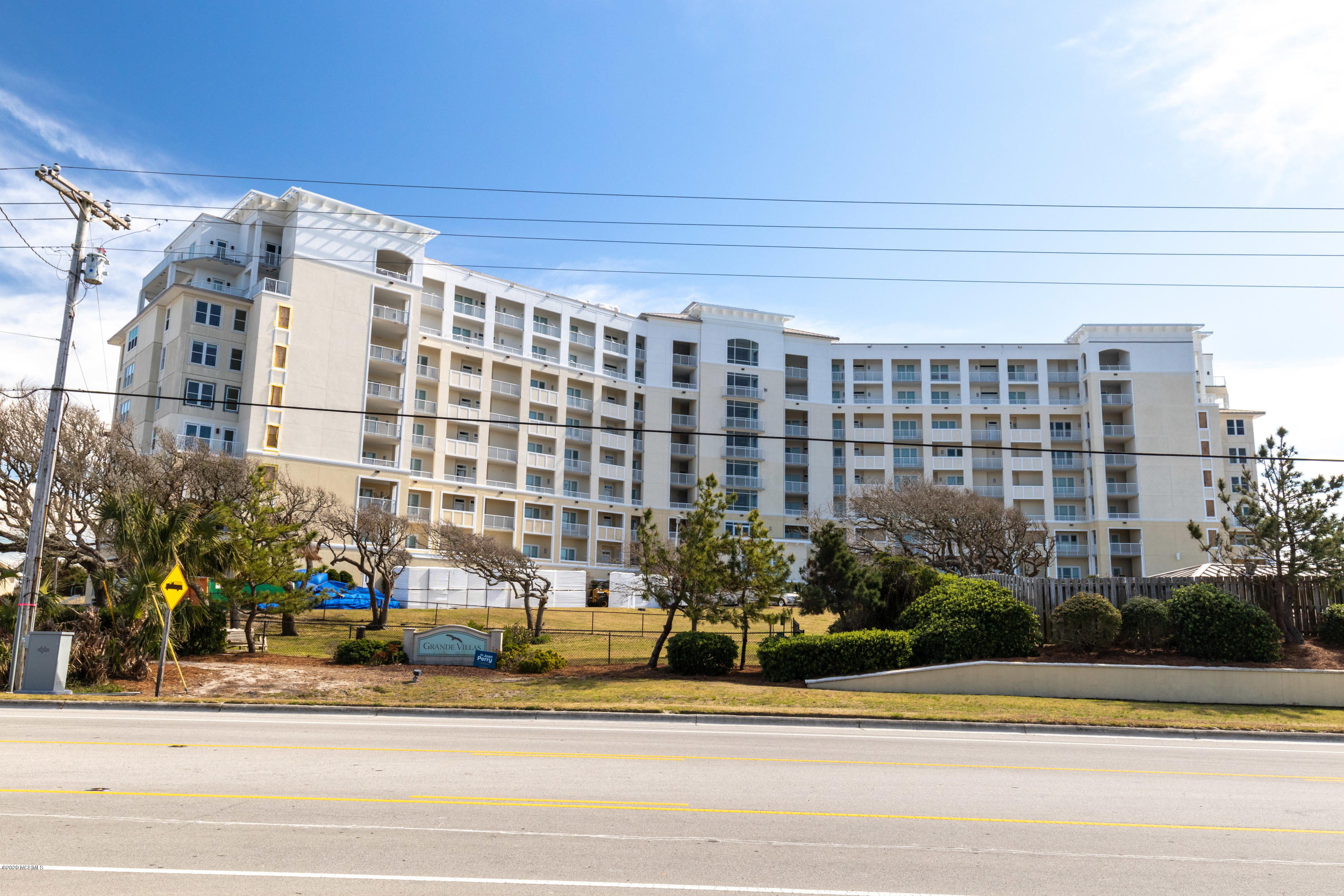 1435 Salter Path Road, Unit M3 Indian Beach, NC 28512 - Photo 29 of 40 Grande Villas