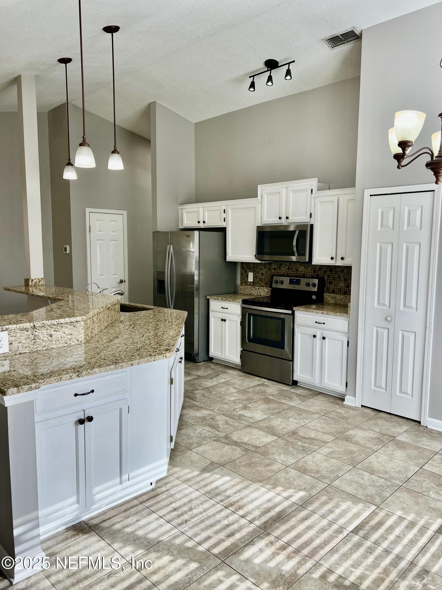 7820 Collins Ridge Boulevard East Jacksonville, FL 32244 - Photo 7 of 19 IMG_1612