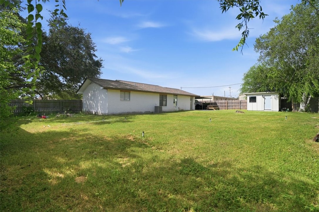 1314 Mark Street George West, TX 78022 - Photo 29 of 31