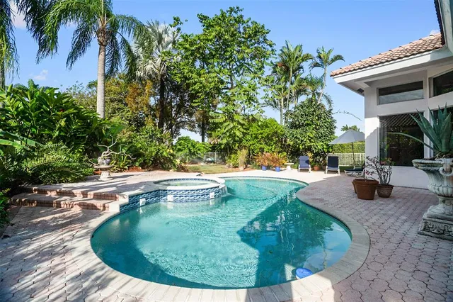 $6,700 | 1012 Southwest 156th Avenue, Pembroke Pines, FL 33027