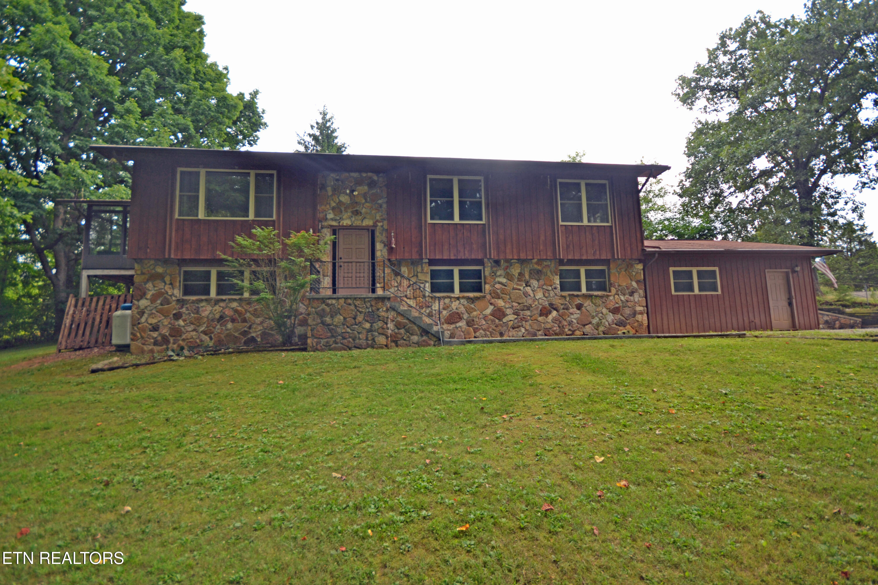 6703 Cate Road Powell, TN 37849 - Photo 1 of 25 Front