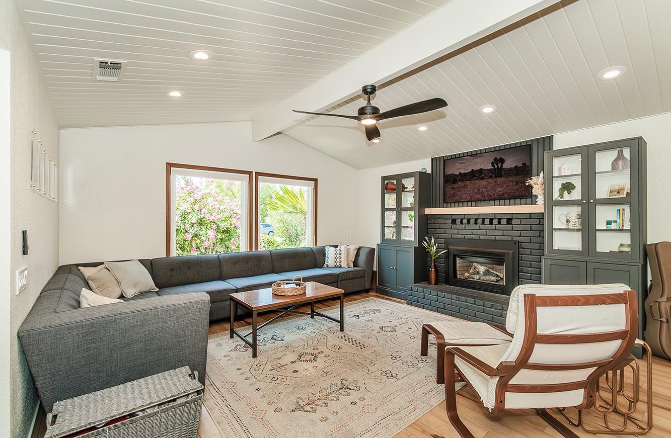 666 East Kip Patrick Drive Reedley, CA 93654 - Photo 8 of 45 Gallery Image 8