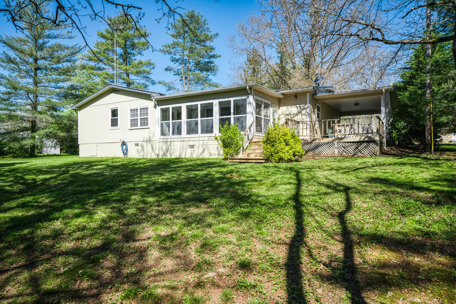 1518 Cherokee Road East Crossville, TN 38572 - Photo 13 of 38 Back of Home