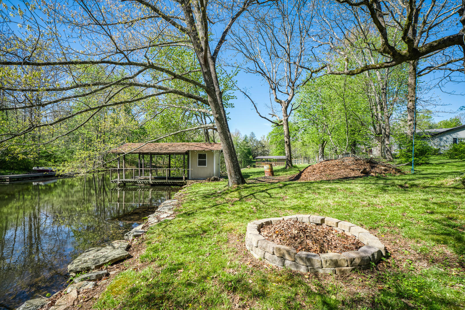 1518 Cherokee Road East Crossville, TN 38572 - Photo 4 of 38 Another View