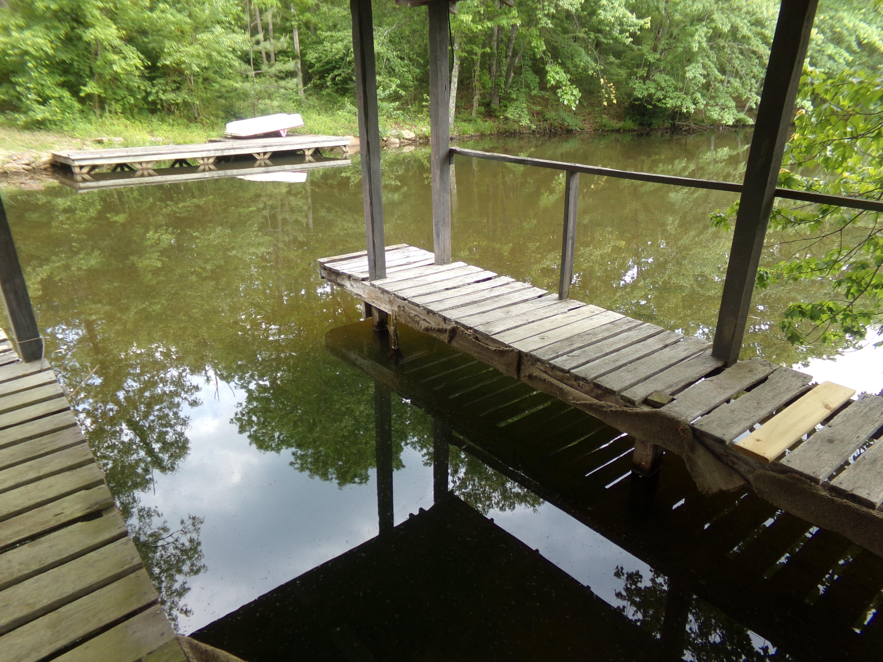 1518 Cherokee Road East Crossville, TN 38572 - Photo 36 of 38 Boat slip