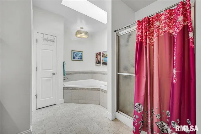 $499,000 | 1329 County Road 1300 North, Lincoln, IL 62656