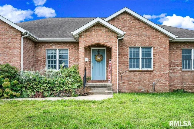 $499,000 | 1329 County Road 1300 North, Lincoln, IL 62656