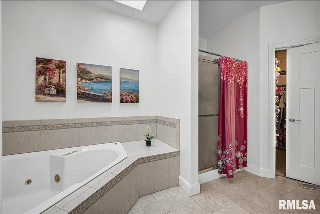 $499,000 | 1329 County Road 1300 North, Lincoln, IL 62656