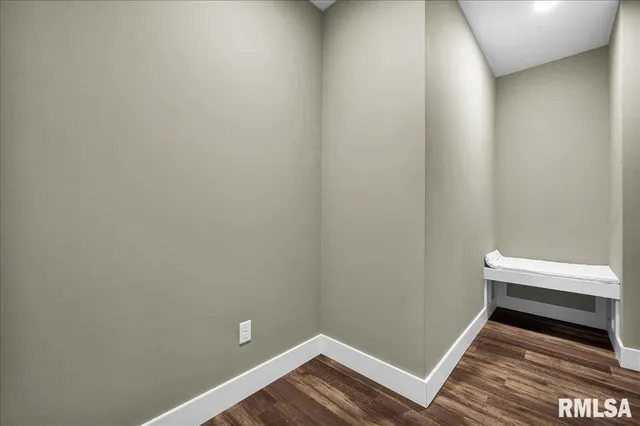 $499,000 | 1329 County Road 1300 North, Lincoln, IL 62656