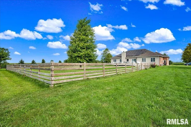 $499,000 | 1329 County Road 1300 North, Lincoln, IL 62656