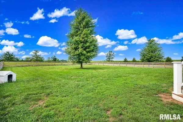 $450,000 | 1329 County Road 1300 North, Lincoln, IL 62656