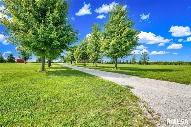 $499,000 | 1329 County Road 1300 North, Lincoln, IL 62656