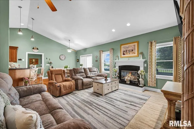 $499,000 | 1329 County Road 1300 North, Lincoln, IL 62656