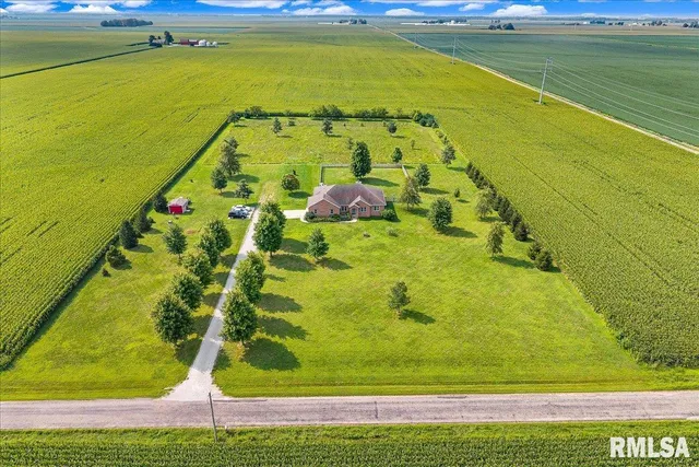 $499,000 | 1329 County Road 1300 North, Lincoln, IL 62656