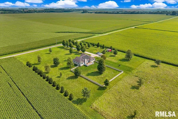 $450,000 | 1329 County Road 1300 North, Lincoln, IL 62656