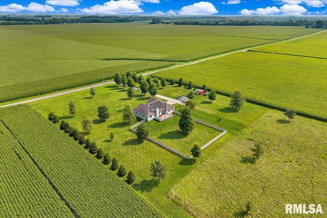 $499,000 | 1329 County Road 1300 North, Lincoln, IL 62656