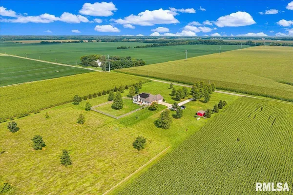 $450,000 | 1329 County Road 1300 North, Lincoln, IL 62656