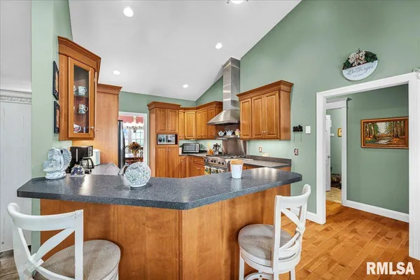 $450,000 | 1329 County Road 1300 North, Lincoln, IL 62656