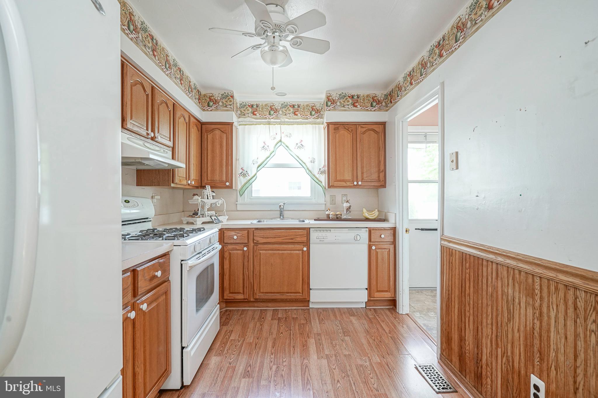 24 Birch Avenue Maple Shade, NJ 08052 - Photo 9 of 31 Gallery Image 9