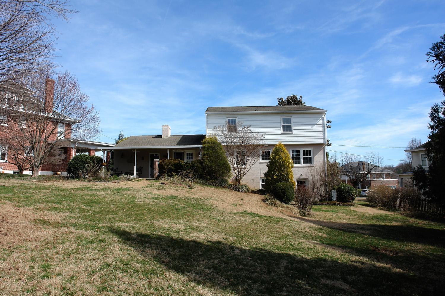 2325 Carter Road Southwest Roanoke, VA 24015 - Photo 33 of 36 2325 Carter Road Roanoke VA-large-033-37