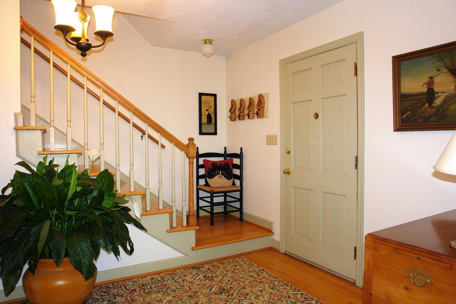 2325 Carter Road Southwest Roanoke, VA 24015 - Photo 5 of 36 2325 Carter Road Roanoke VA-large-005-8-