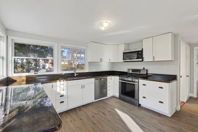 $350,000 | 114 Narragansett Street, Gorham, ME 04038