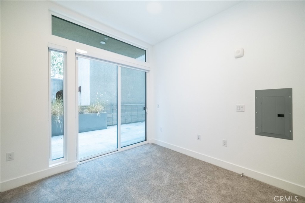 709 East Walnut, Unit 219 Pasadena, CA 91109 - Photo 17 of 38 a view of an empty room