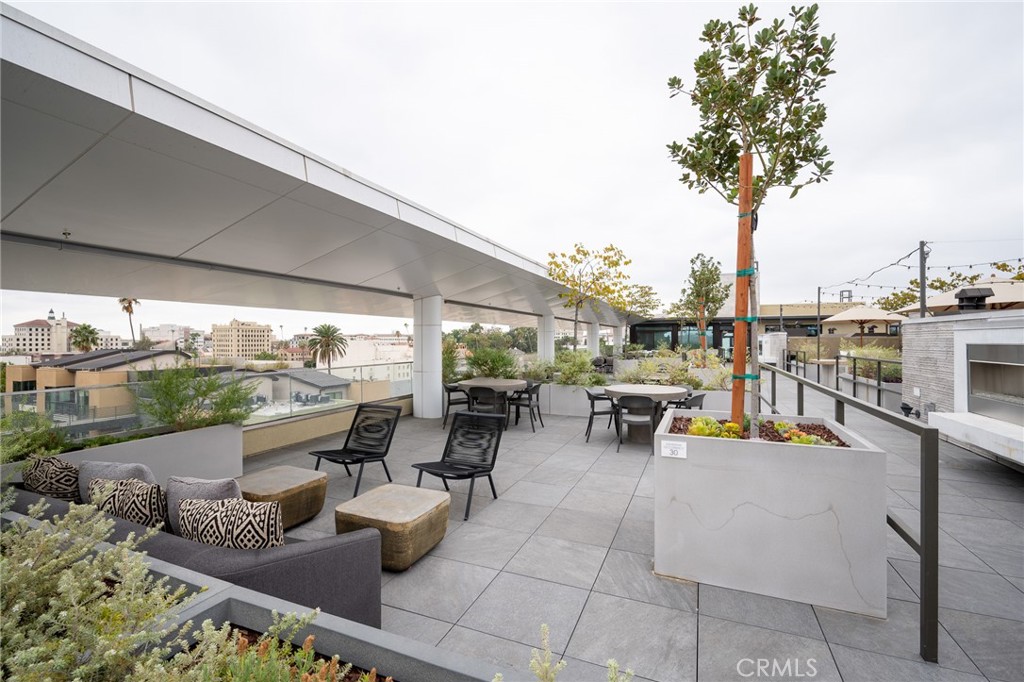 709 East Walnut, Unit 219 Pasadena, CA 91109 - Photo 28 of 38 a view of outdoor space yard and patio