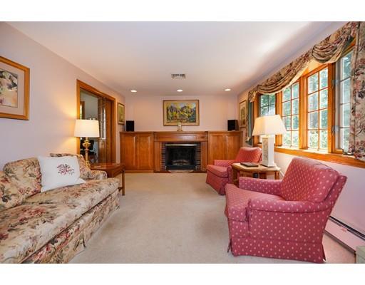 11 Meadowbrook Road Bedford, MA 01730 - Photo 2 of 15 Gallery Image 2
