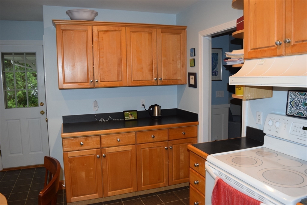 136 Dorset Road Holliston, MA 01746 - Photo 19 of 42 Gallery Image 19