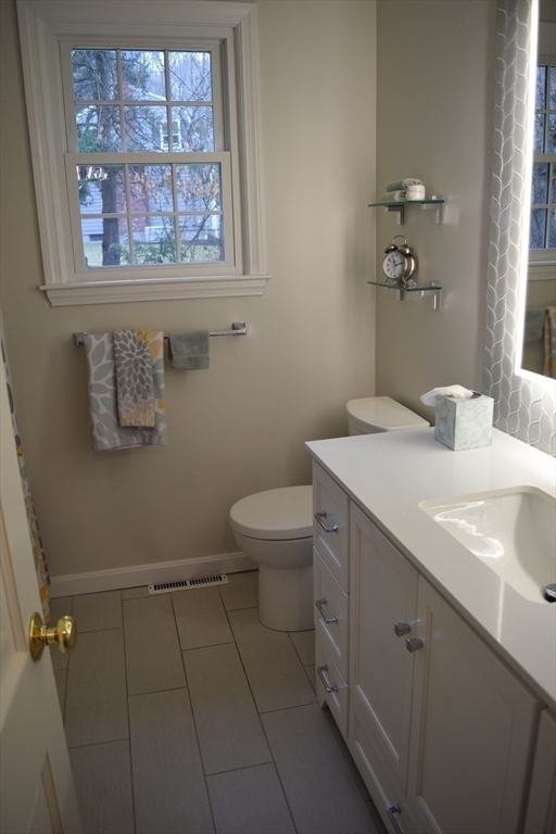 136 Dorset Road Holliston, MA 01746 - Photo 26 of 42 Gallery Image 26