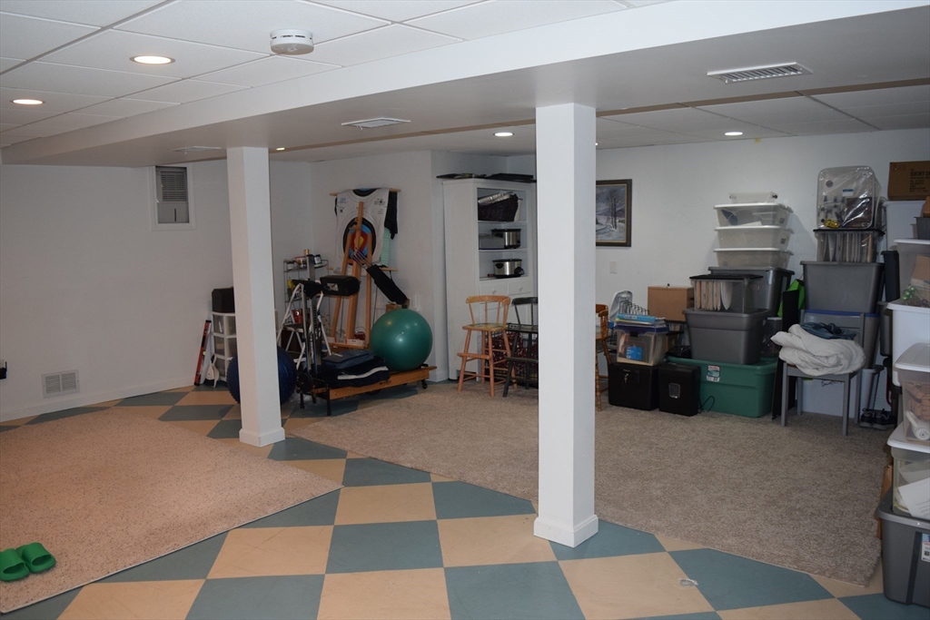 136 Dorset Road Holliston, MA 01746 - Photo 34 of 42 Gallery Image 34