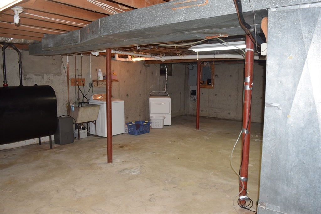 136 Dorset Road Holliston, MA 01746 - Photo 38 of 42 Gallery Image 38