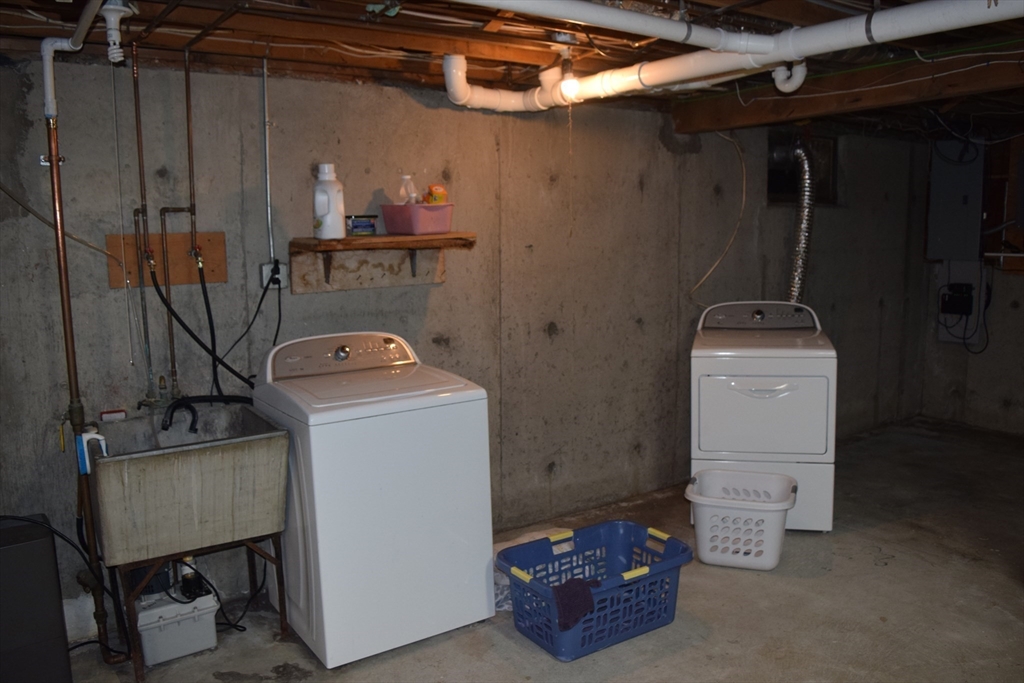 136 Dorset Road Holliston, MA 01746 - Photo 41 of 42 Gallery Image 41
