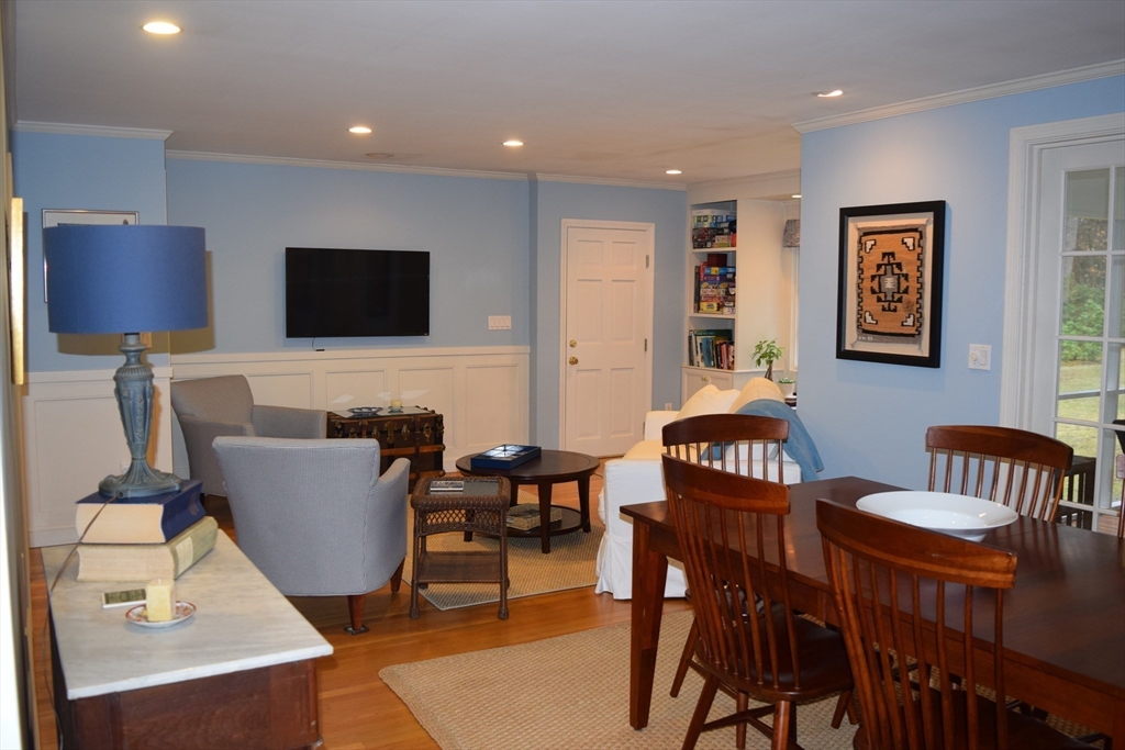 136 Dorset Road Holliston, MA 01746 - Photo 10 of 42 Gallery Image 10