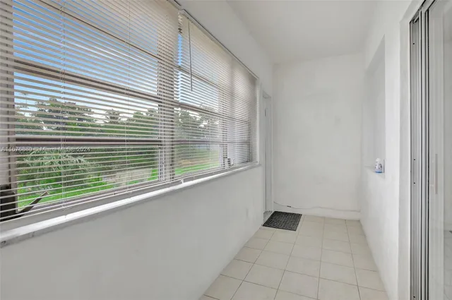 $149,900 | 121 Northeast 204th Street, Unit 9, Miami Gardens, FL 33179