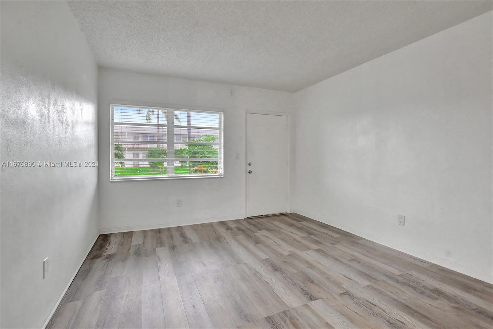 121 Northeast 204th Street, Unit 9 Miami Gardens, FL 33179 - Photo 7 of 38