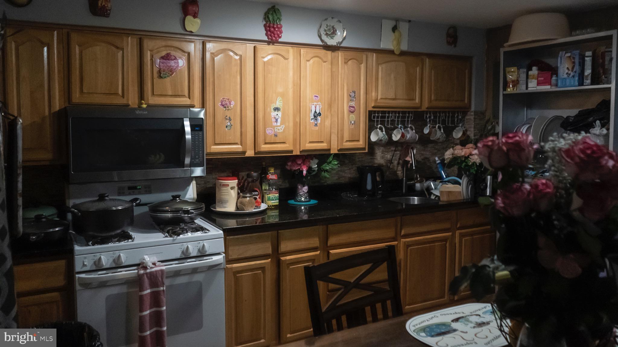 8020 Wynbrook Road Baltimore, MD 21224 - Photo 4 of 17
