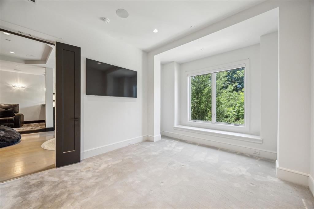 2210 Boll Street Dallas, TX 75204 - Photo 5 of 30 a view of livingroom with a flat screen tv