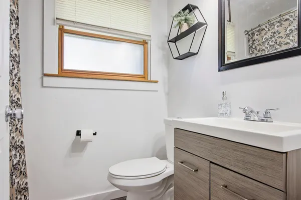 $299,900 | 1820 Park Ln Avenue, McHenry, IL 60050