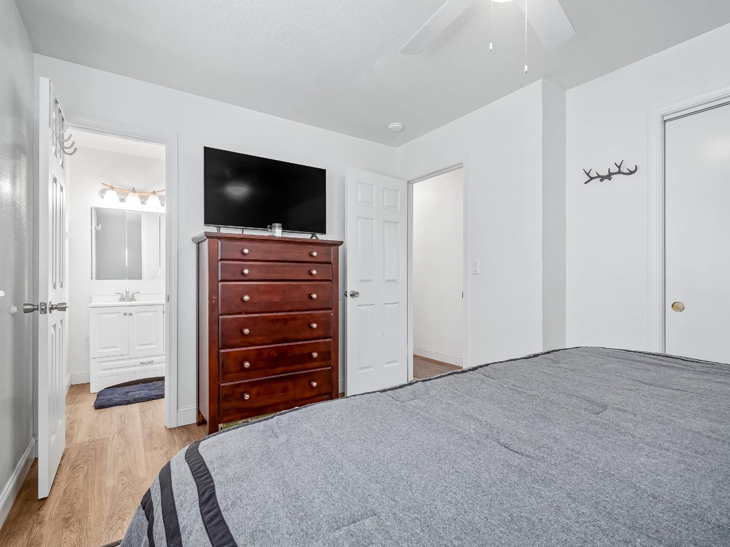 31801 Cherokee Road Coarsegold, CA 93614 - Photo 14 of 27 Gallery Image 14