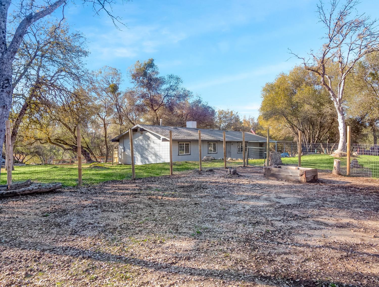31801 Cherokee Road Coarsegold, CA 93614 - Photo 24 of 27 Gallery Image 24